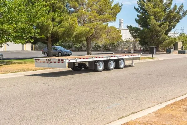 TT6528 Tilt Deck Trailer