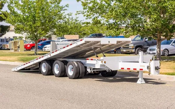 TT6528 Tilt Deck Trailer