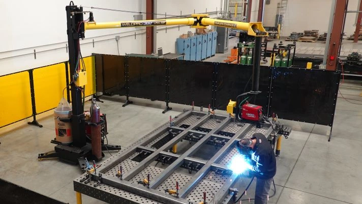 Coverage area of an LRW-18P welding boom arm, shown from above